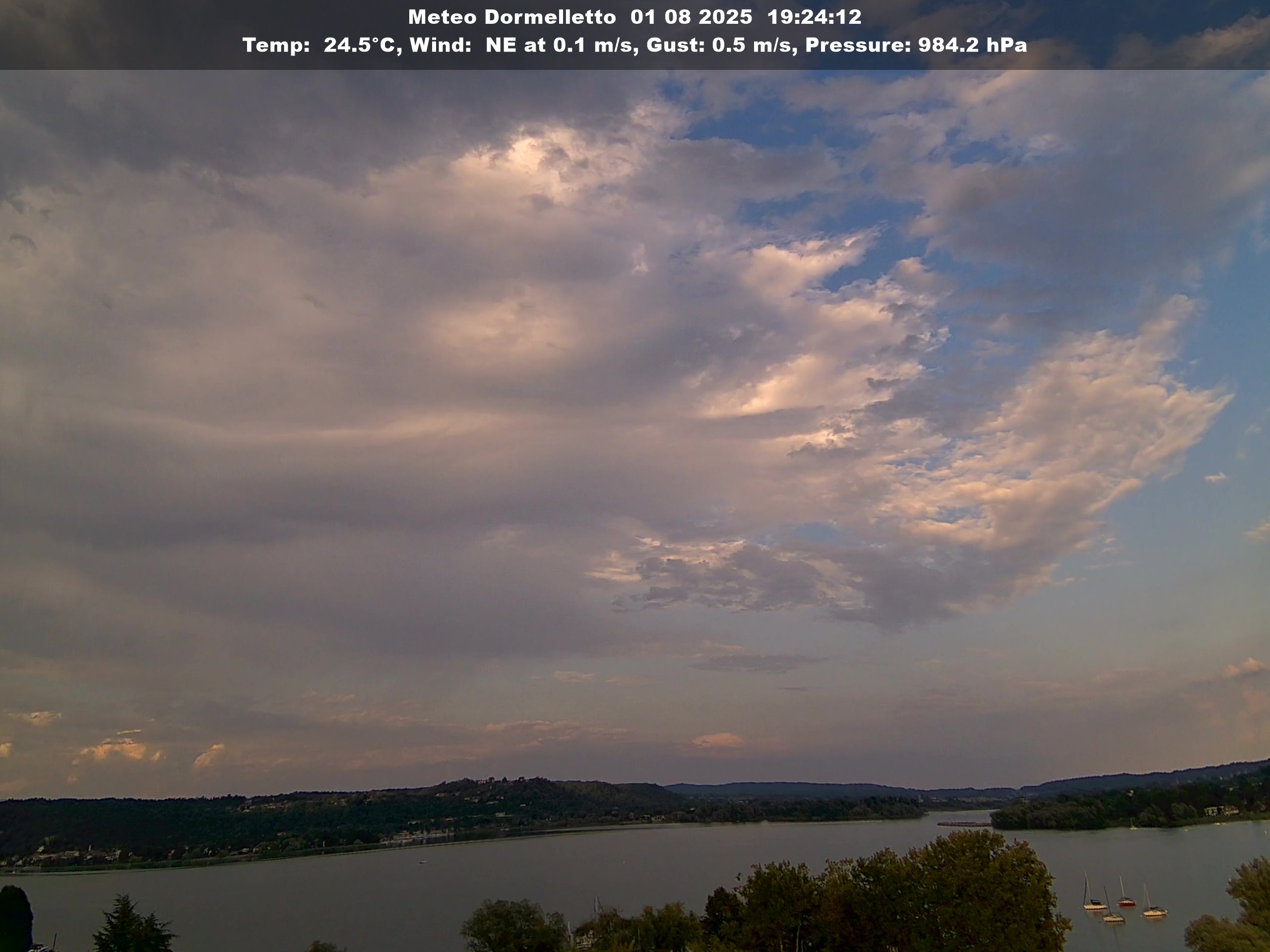 immagine della webcam nei dintorni di Oleggio Castello: webcam Dormelletto